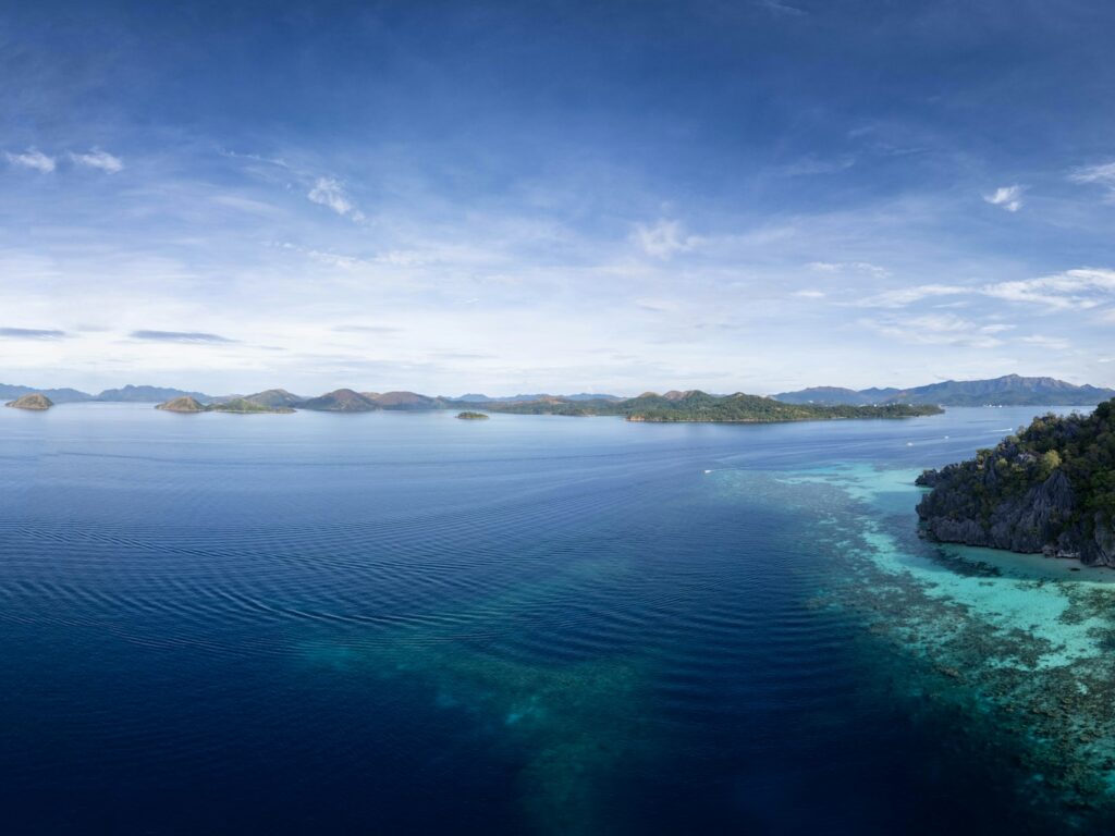 Secret beach and limestone cliffs in Palawan Philippines